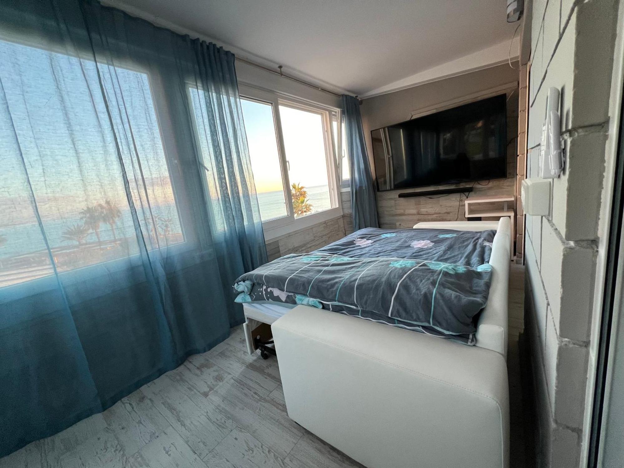 טורבייחה La Mata Apartment On The First Line Of The Sea מראה חיצוני תמונה