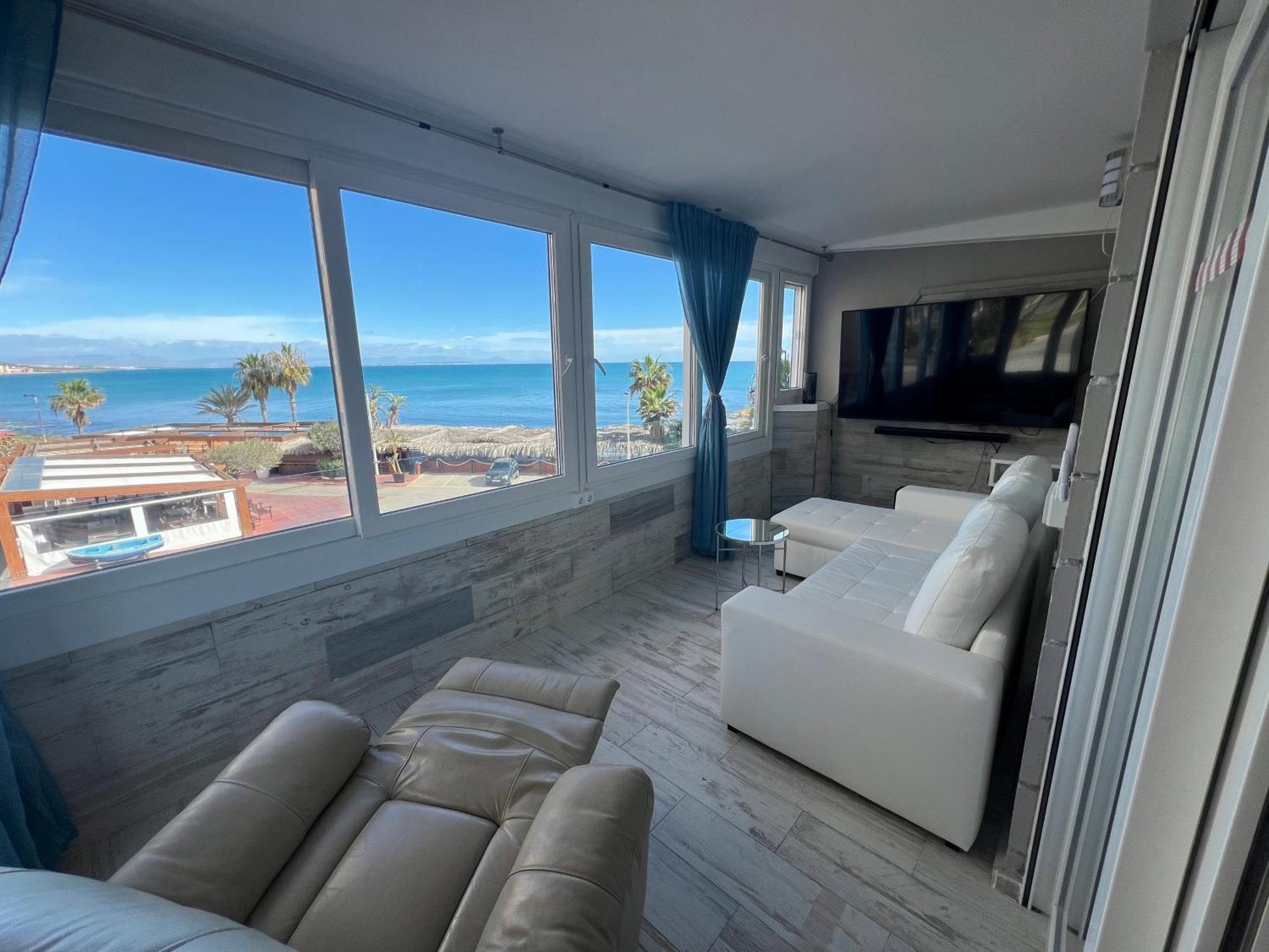 טורבייחה La Mata Apartment On The First Line Of The Sea מראה חיצוני תמונה
